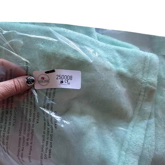 Girls Comfy Clothes Bundle Sizes 6 and 6X Jammies Robe Casual Kids Variety Pack - Picture 8 of 8